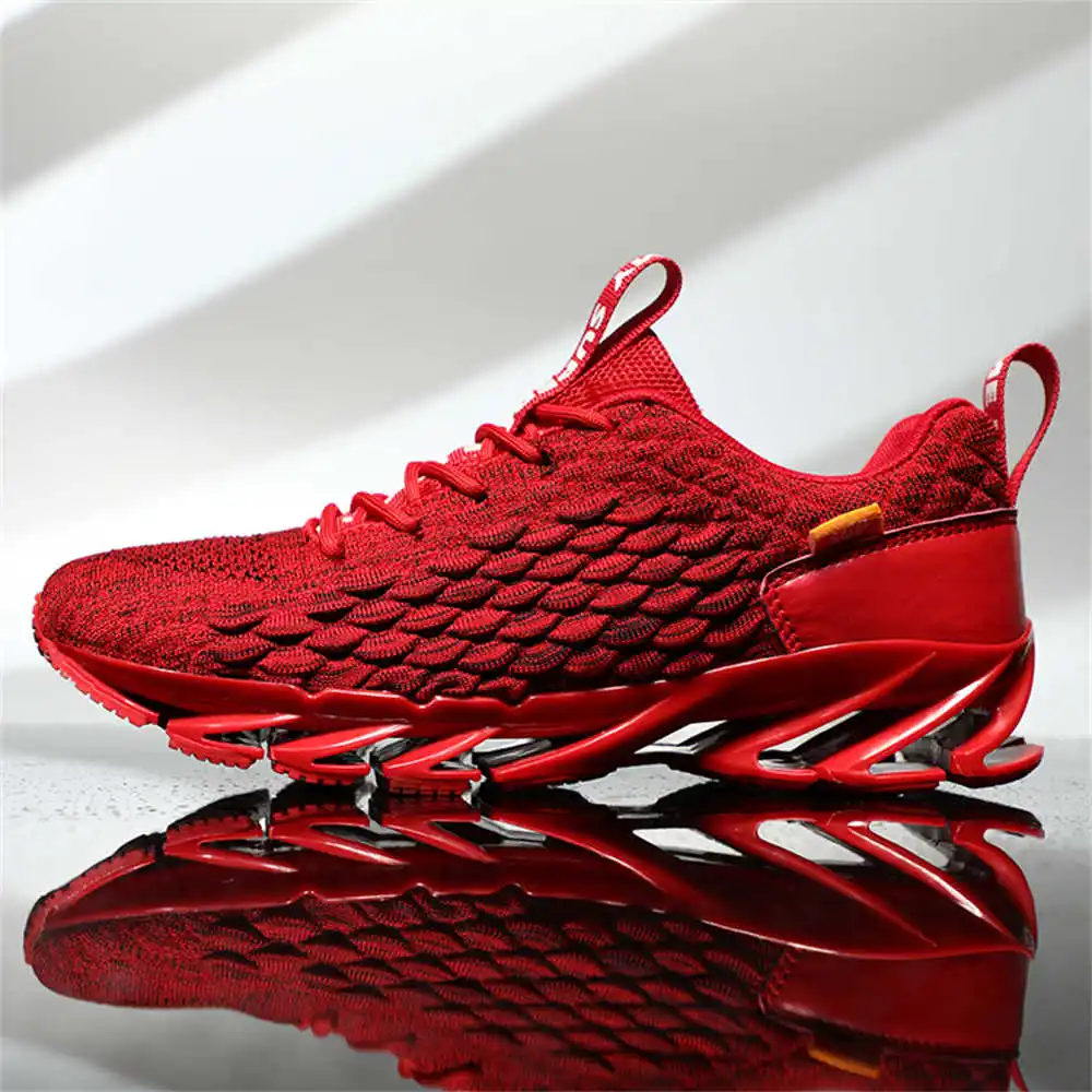 size 44 size 39 walking shoes  - Badminton Center recensie en prijs