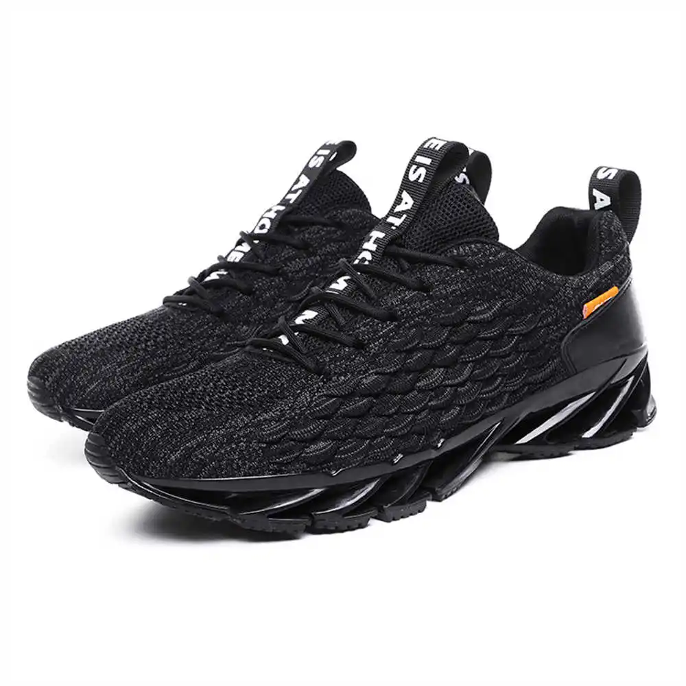 size 44 size 39 walking shoes  - Badminton Center recensie en prijs